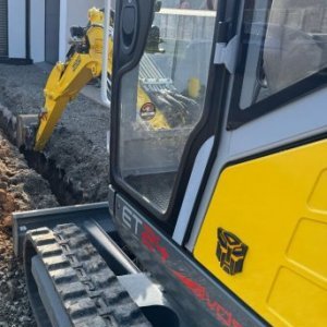 foto 2.5t mini koparka Wacker Neuson hydraulika ET24 VDS 5lyzki